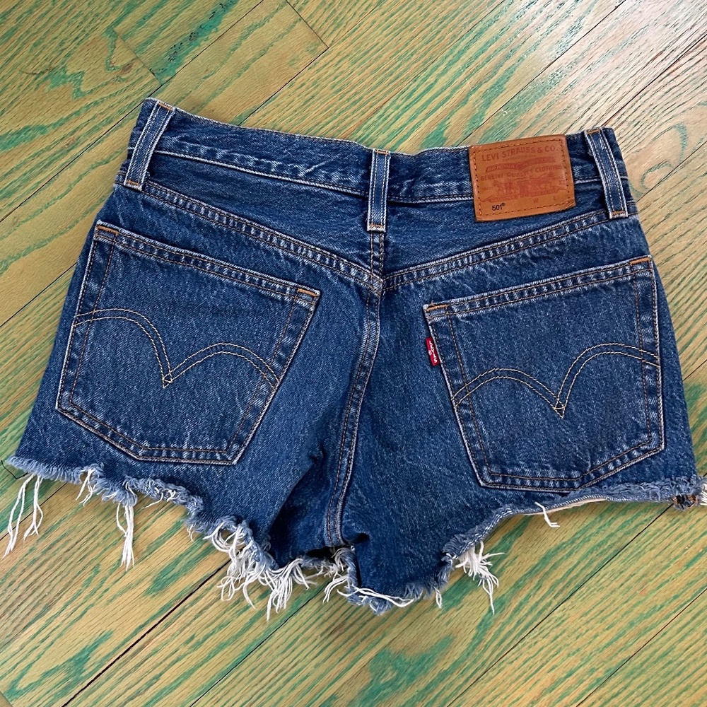 Levis 501 denim shorts -W24